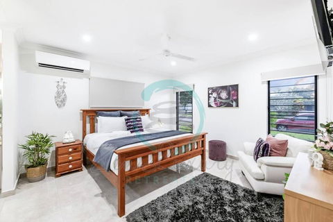 Zenhouse: 4BR Stylish Work/Family Home In Muirhead - Perth Resorts 2
