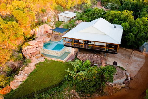 Wet Season Incredible Islands Tour - Horizontal Falls & Cygnet Bay Pearl Farm - Accommodation Perth 5