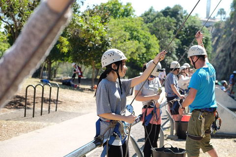 Rock Climbing At The Kangaroo Point Cliffs In Brisbane - Perth Resorts 3