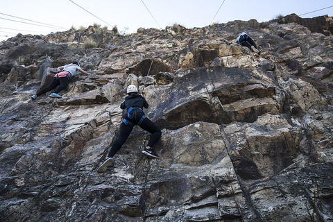 Rock Climbing At The Kangaroo Point Cliffs In Brisbane - Perth Resorts 4