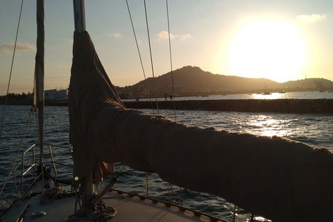 Townsville Small Group Sunset Sail Sailing Cruise Boat Tour Charter Hire - Accommodation Perth 2