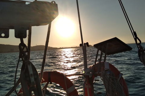 Townsville Private Hire Sunset Sail Sailing Cruise Boat Tour Charter Experience - Accommodation Perth 4