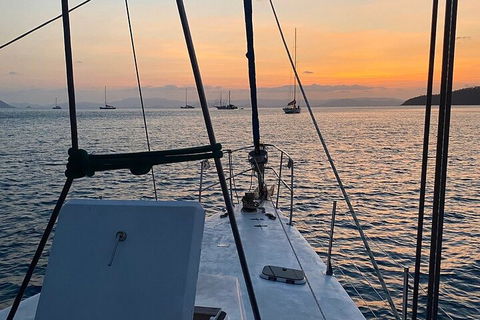 2 Night Small Group Whitsundays Sailing Adventure Aboard Mandrake - Accommodation Perth 2