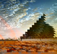 Highlights of Uluru Including Sunrise and Breakfast - Accommodation Perth