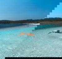 Lake McKenzie Full-Day Tour with Lunch from Hervey Bay - Accommodation Perth