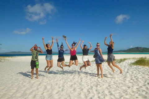 2-Day Whitsundays Sailing Adventure: Summertime - Accommodation Perth 2