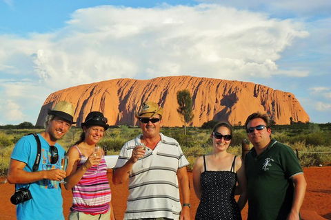 Ayers Rock Day Trip From Alice Springs Including Uluru, Kata Tjuta And Sunset BBQ Dinner - Perth Resorts 0