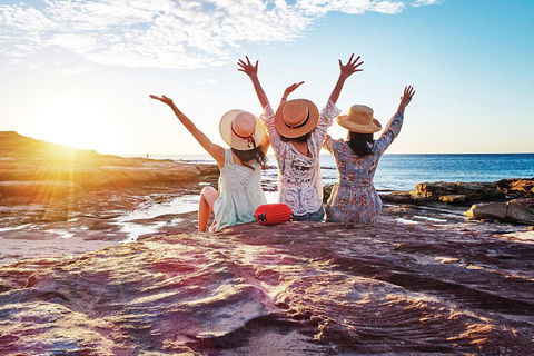 4-Day Coastal Loop Via Monkey Mia Wild Dolphins Kalbarri Pinnacles Perth Return - Accommodation Perth 4