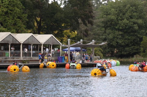Yarra Valley, Dandenong Ranges Inc. Lunch With Wine,plus Morning Tea,chocolate - Accommodation Perth 1