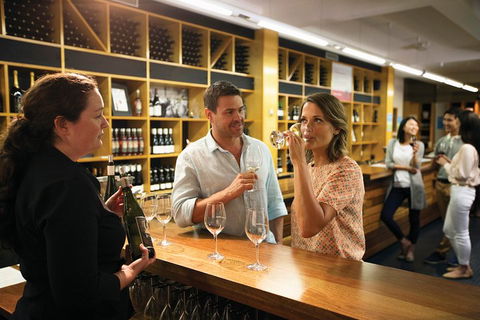 Yarra Valley Premium Tour Lunch And Sparkling Wine Tasting At Domaine Chandon - Accommodation Perth 3