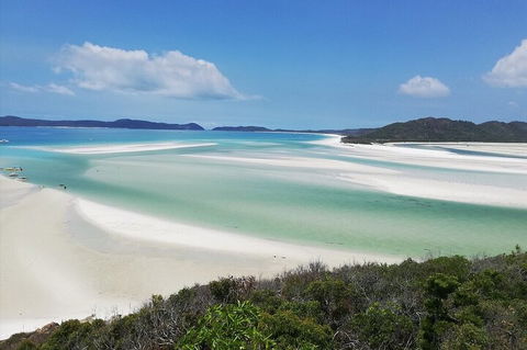 2-Night Whitsundays Sailing Cruise Incl. Whitehaven Beach & Great Barrier Reef - Accommodation Perth 1