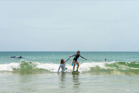 Private Beginners Surf Lessons, Noosa World Surf Reserve - Accommodation Perth 0