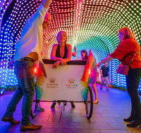 Christmas Lights Rickshaw Tour in Perth