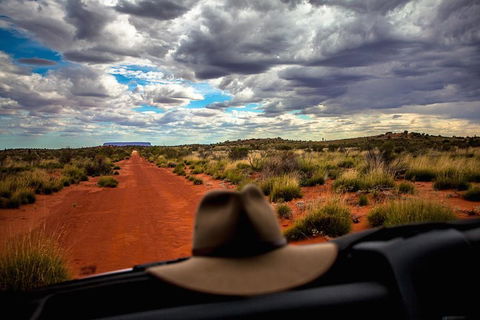 Mount Conner 4WD Small Group Tour From Ayers Rock Including Dinner - Accommodation Perth 4