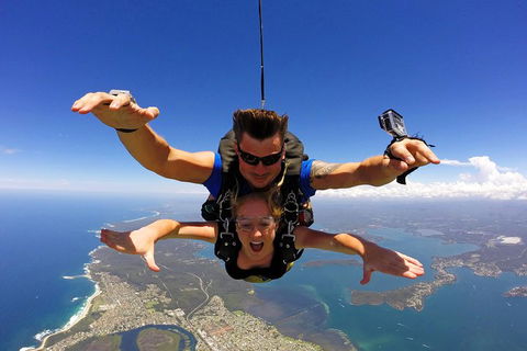 Skydive Sydney-Newcastle Up To 15,000ft Tandem Skydive - Perth Resorts 0